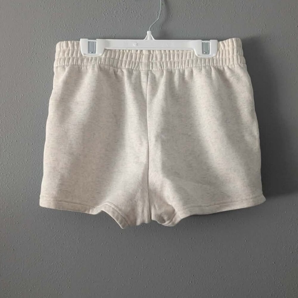 Shorts - Picture 2 of 3